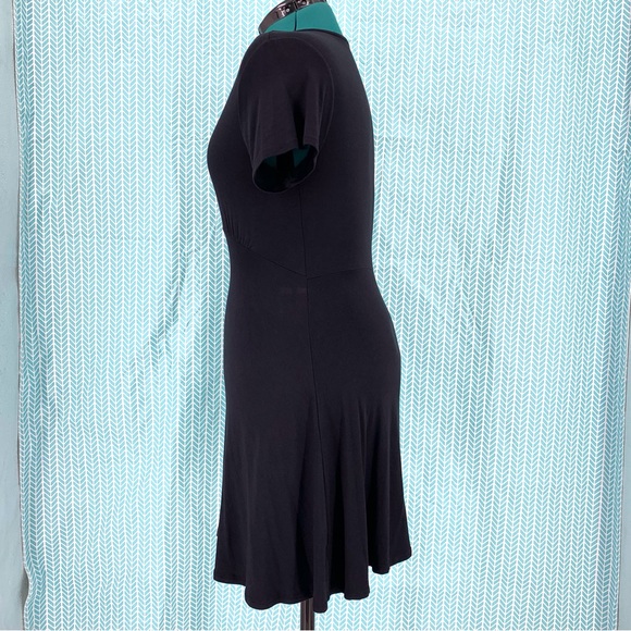 Magic Fit Black Short Sleeve Empire Waist V-Neck Fit and Flare Dress, Medium - Picture 7 of 16